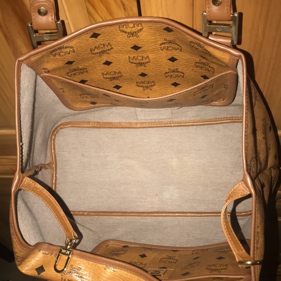 AUTHENTIC COGNAC “MCM” LARGE TOTE BAG - Picture 10 of 16